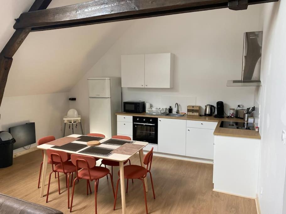 סדאן Appartement Emy Spacieux Et Lumineux מראה חיצוני תמונה
